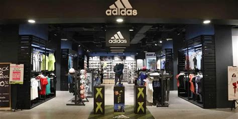 adidas di bandung.